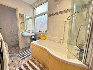 Ground Floor Bathroom- click for photo gallery